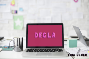 Degla: A Bold Display Font for Designers