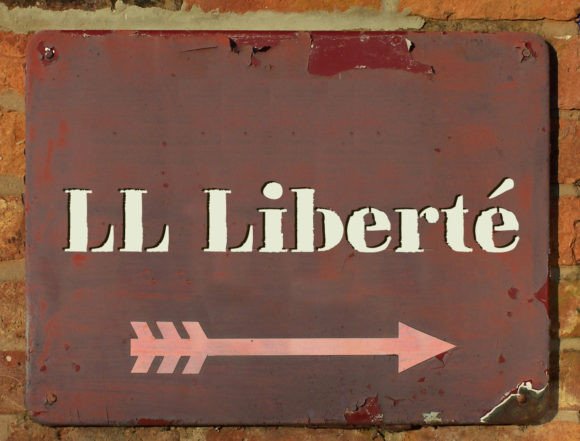 LL Liberte: A Bold Display Font